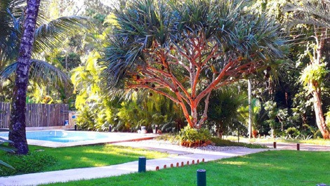 Casa 4 dorms. sendo 3 suítes para até 14 pessoas