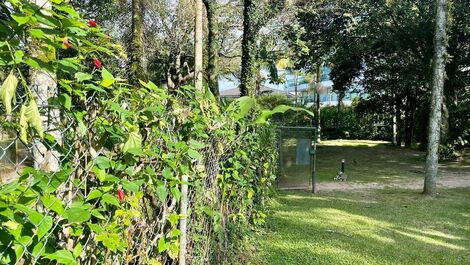 Mansão pé na areia de 6 suítes na Riviera de São Lourenço