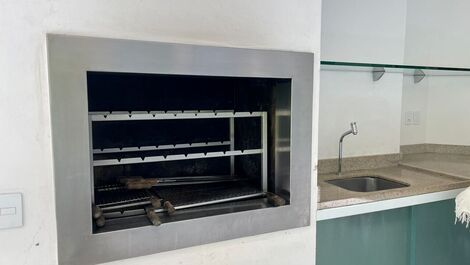 Mansão pé na areia de 6 suítes na Riviera de São Lourenço