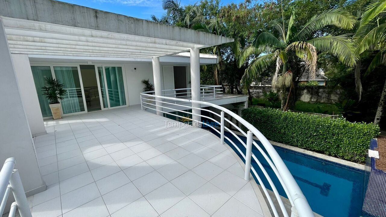 Casa para aluguel de temporada em Bertioga (Riviera de São Lourenço)