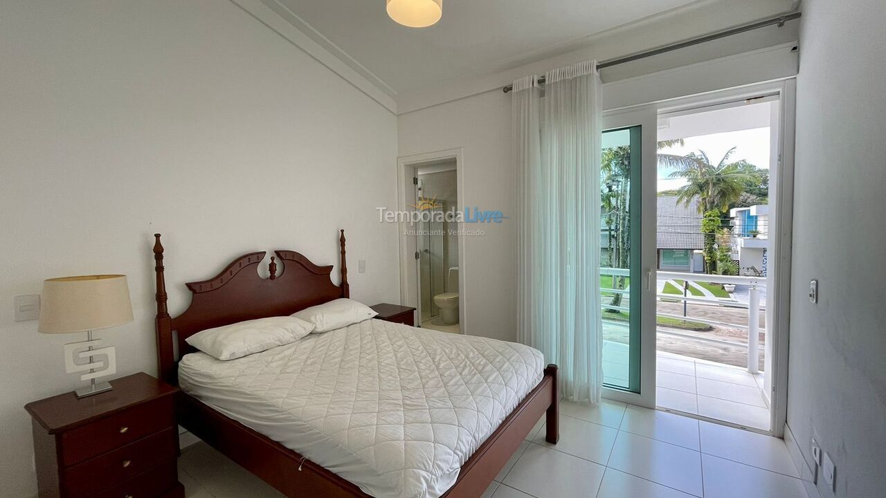 Casa para aluguel de temporada em Bertioga (Riviera de São Lourenço)