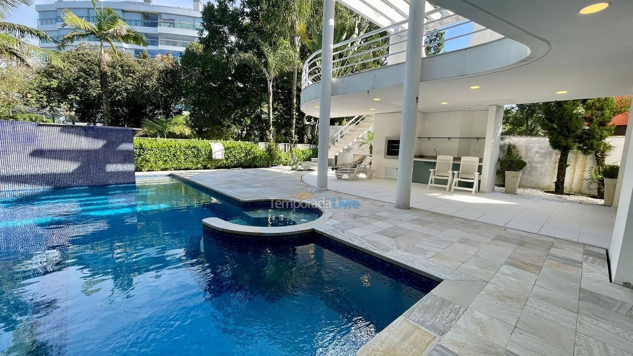 Casa para aluguel de temporada em Bertioga (Riviera de São Lourenço)