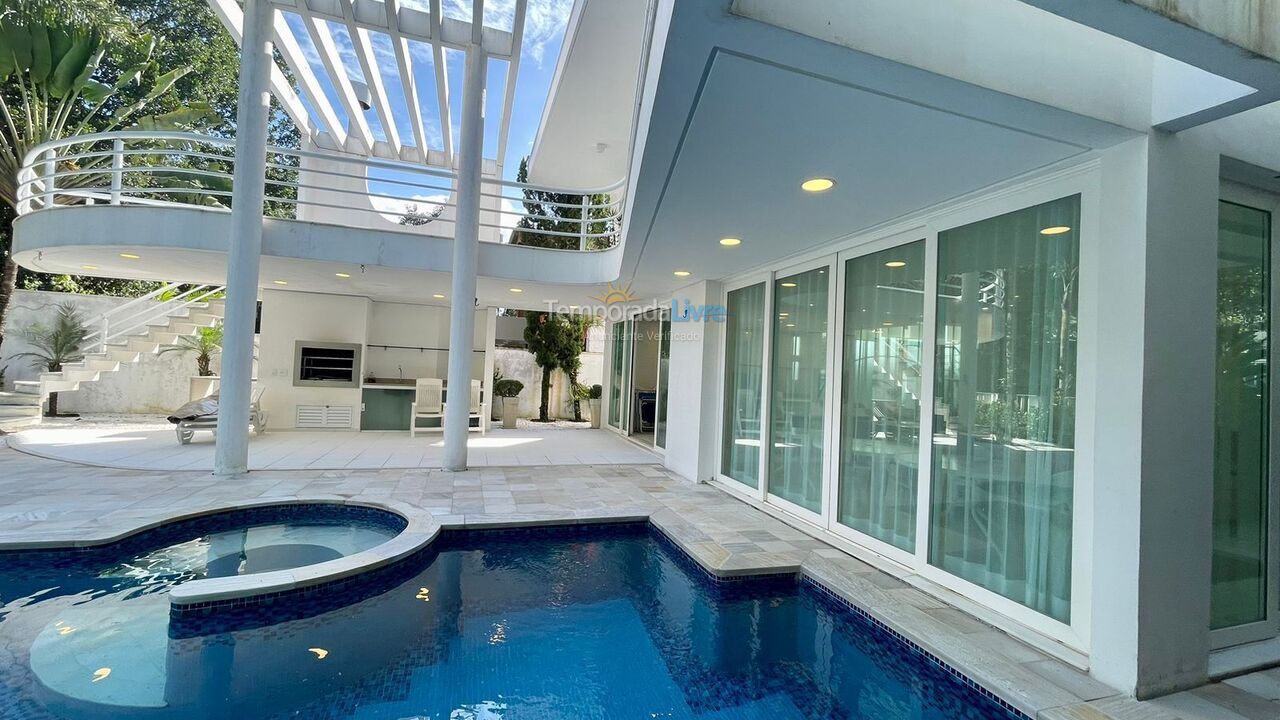 Casa para aluguel de temporada em Bertioga (Riviera de São Lourenço)