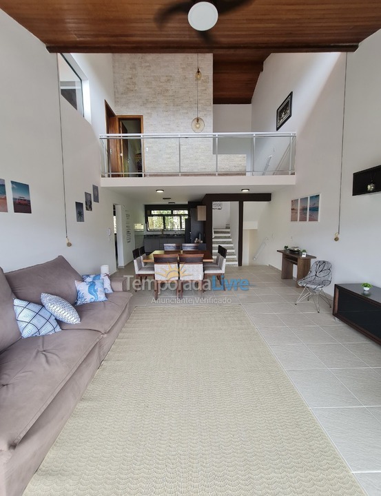 Casa para aluguel de temporada em São Sebastião (Barra do Una)