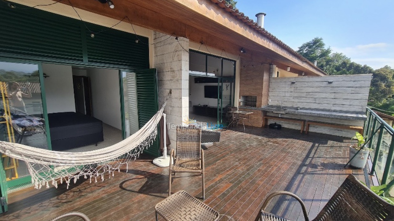 Casa para aluguel de temporada em São Sebastião (Barra do Una)