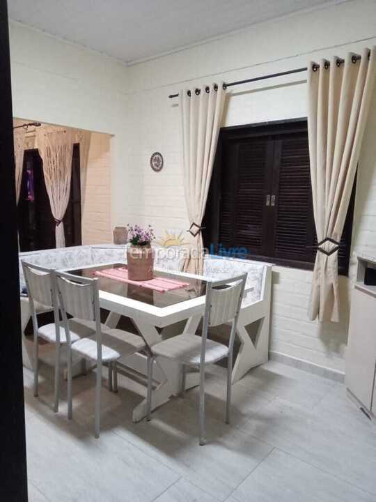 Casa para alquiler de vacaciones em Barra Velha (Itajuba)