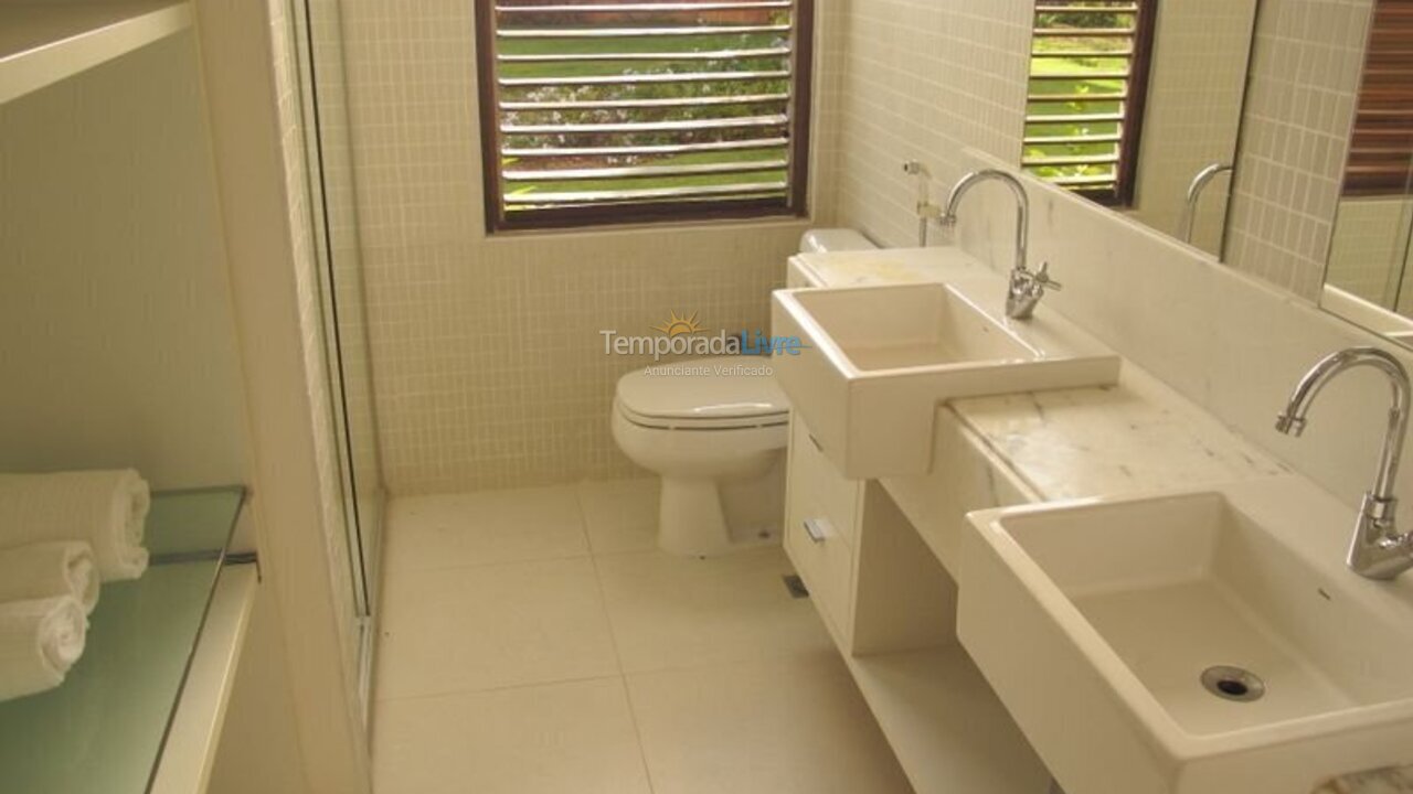 Apartamento para aluguel de temporada em Mata de São João (Imbassaí)