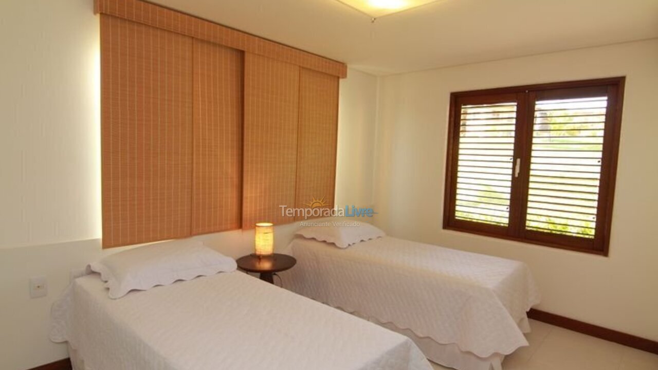 Apartamento para aluguel de temporada em Mata de São João (Imbassaí)