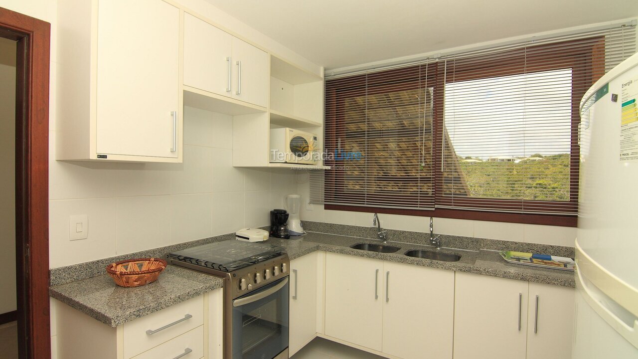 Apartamento para aluguel de temporada em Mata de São João (Imbassaí)