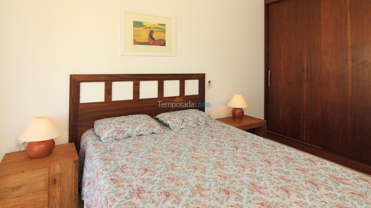 Apartamento para aluguel de temporada em Mata de São João (Imbassaí)