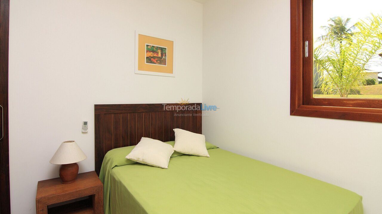 Apartamento para aluguel de temporada em Mata de São João (Imbassaí)