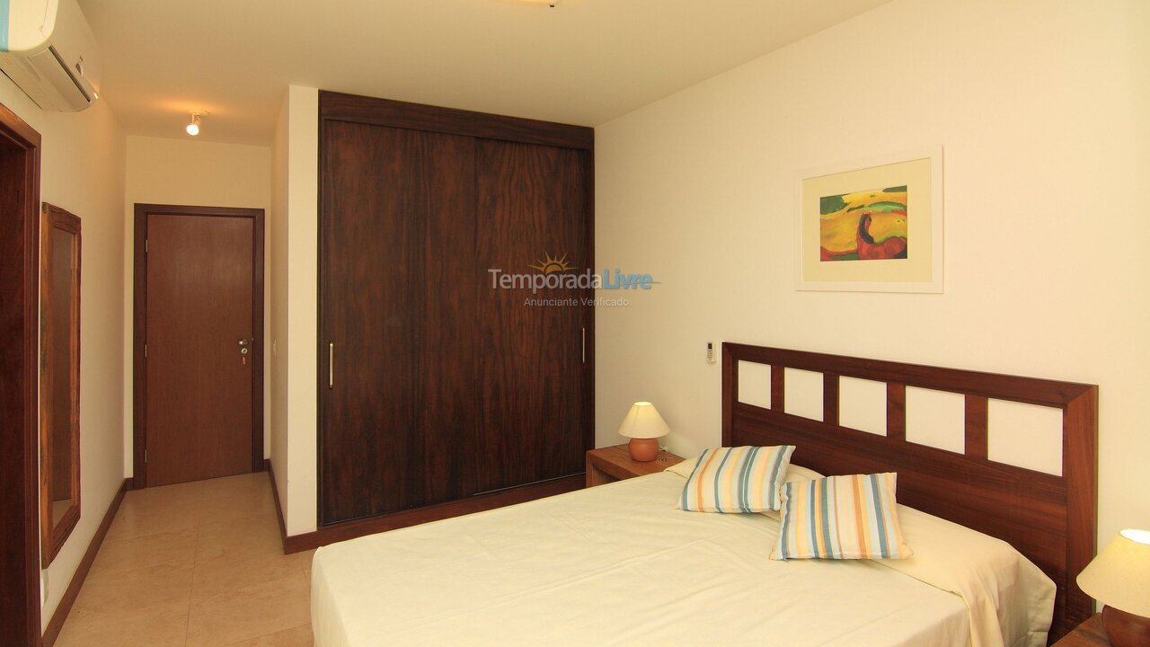 Apartamento para aluguel de temporada em Mata de São João (Imbassaí)