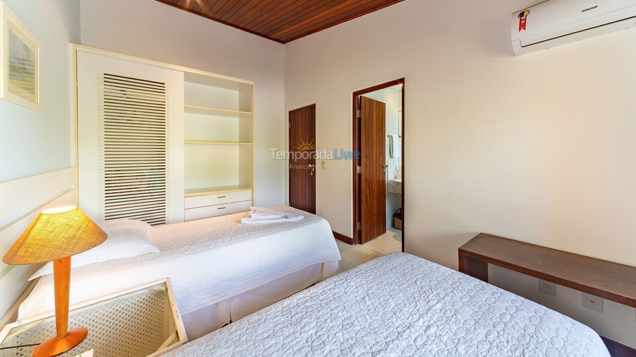 Apartamento para aluguel de temporada em Mata de São João (Imbassaí)