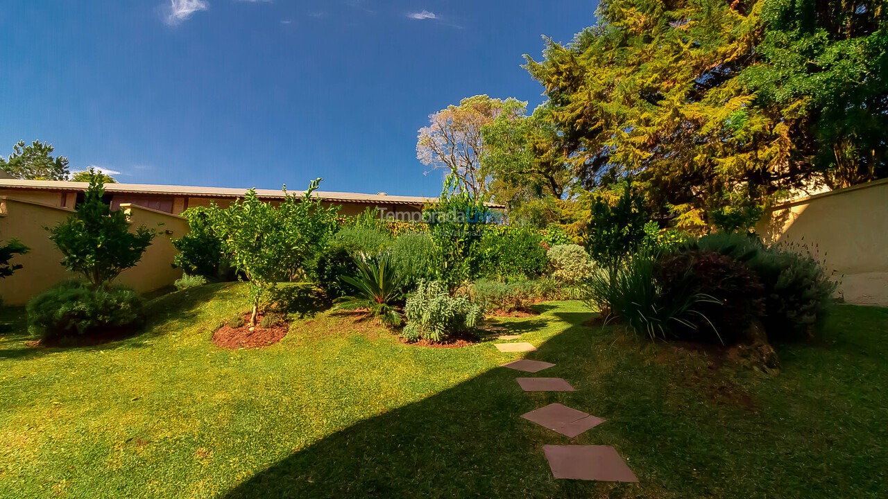 Apartamento para aluguel de temporada em Canela (Centro)