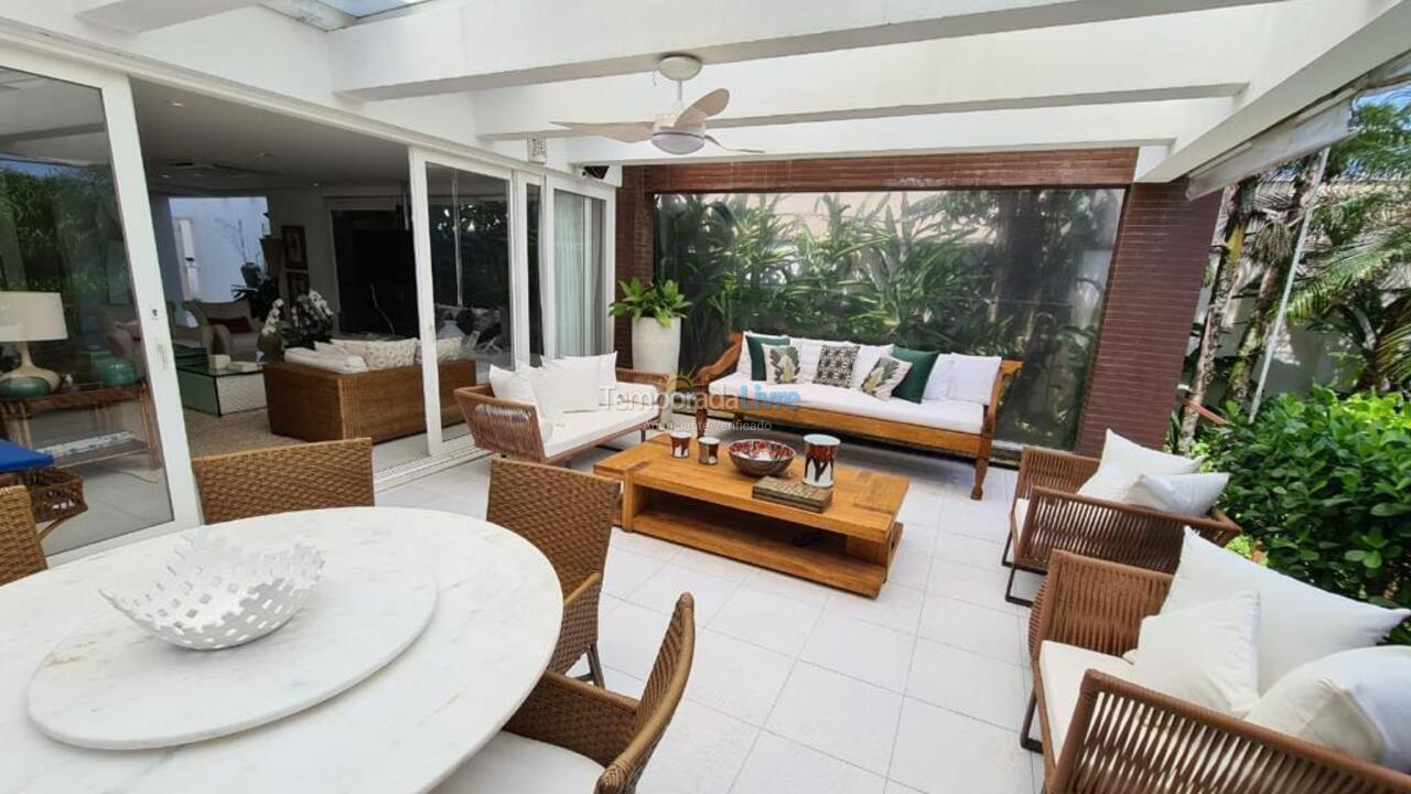 Casa para alquiler de vacaciones em São Sebastião (Juquehy)