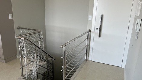 Belíssimo Apartamento Dúplex na Praia de Mariscal