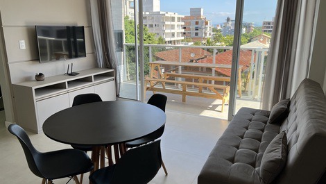 Belíssimo Apartamento Dúplex na Praia de Mariscal