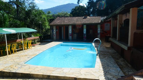 Chácara c/Piscina Climatizada próx.Centro de Mairiporã