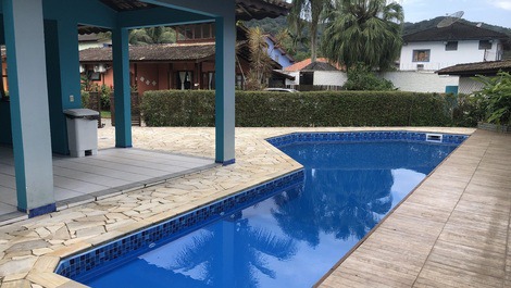 Casa para alugar em São Sebastião - Juquehy