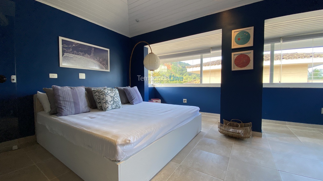 House for vacation rental in São Sebastião (Praia da Baleia)