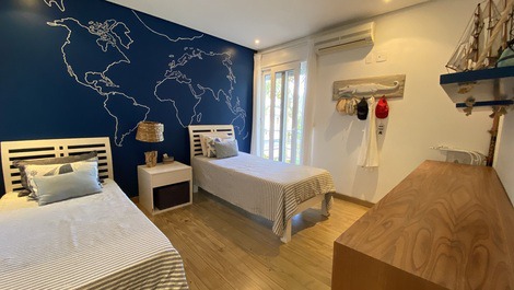 PRAIA DA BALEIA HIGH STANDARD CONDOMINIUM