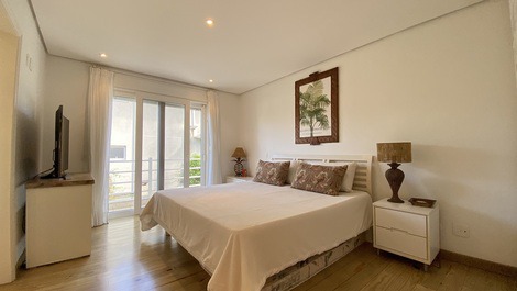 PRAIA DA BALEIA HIGH STANDARD CONDOMINIUM