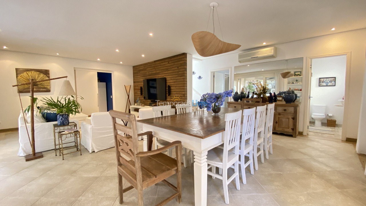 House for vacation rental in São Sebastião (Praia da Baleia)