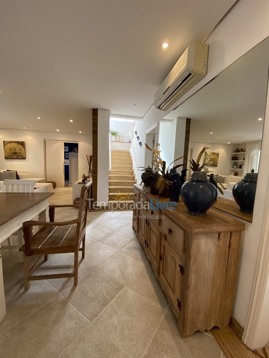 House for vacation rental in São Sebastião (Praia da Baleia)