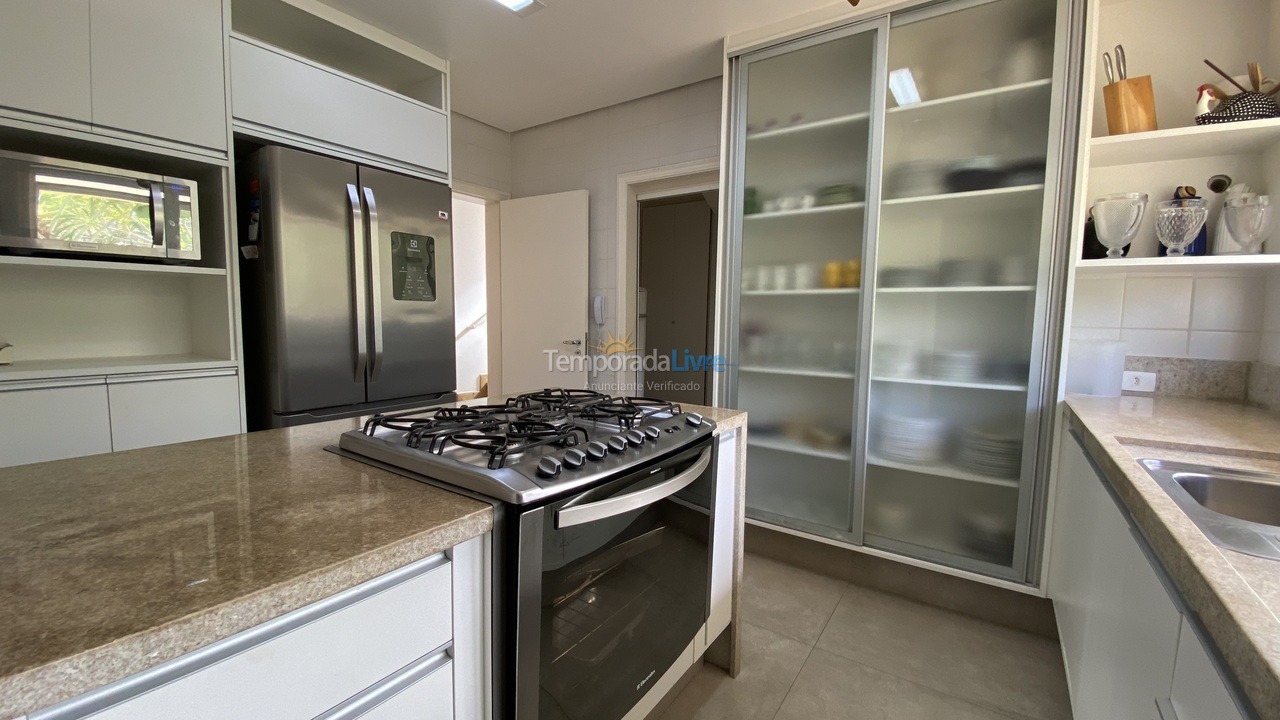 House for vacation rental in São Sebastião (Praia da Baleia)