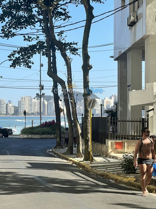Apartamento para aluguel de temporada em Guarujá (Pitangueiras)