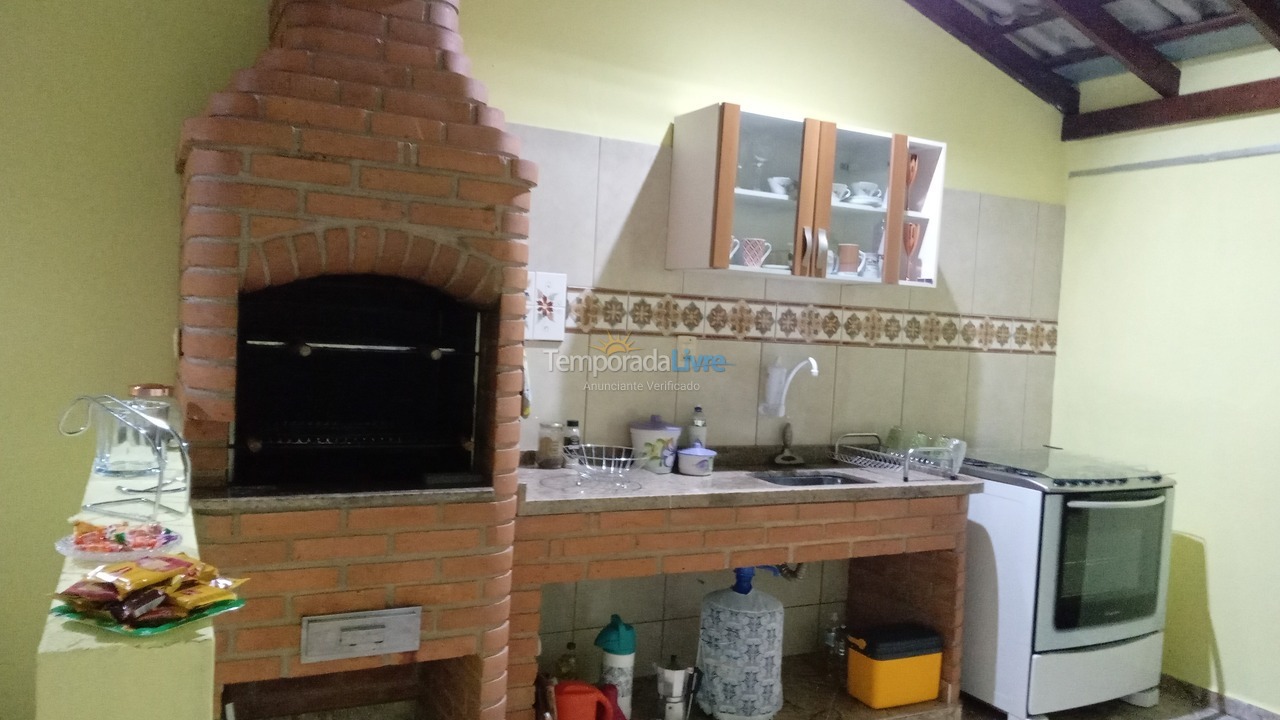 Casa para alquiler de vacaciones em águas de Lindóia (Jd Lazari)