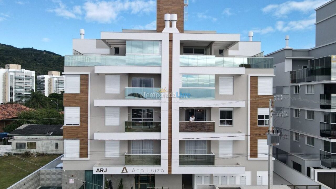 Apartment for vacation rental in Governador Celso Ramos (Praia de Palmas)