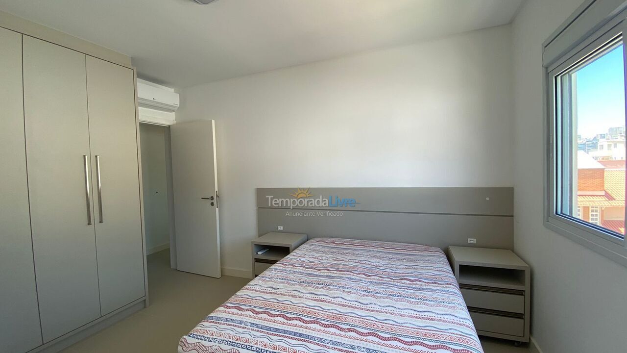 Apartment for vacation rental in Governador Celso Ramos (Praia de Palmas)