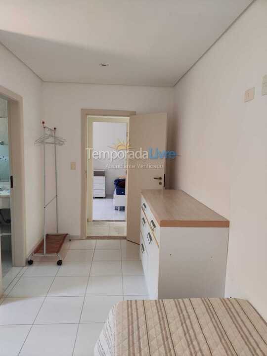 Apartamento para aluguel de temporada em Ubatuba (Praia Grande)