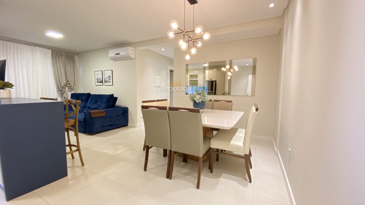 Apartment for vacation rental in Bombinhas (Mariscal)