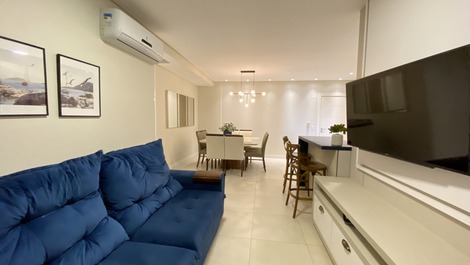 Apartment with 3 bedrooms overlooking the sea, Mariscal