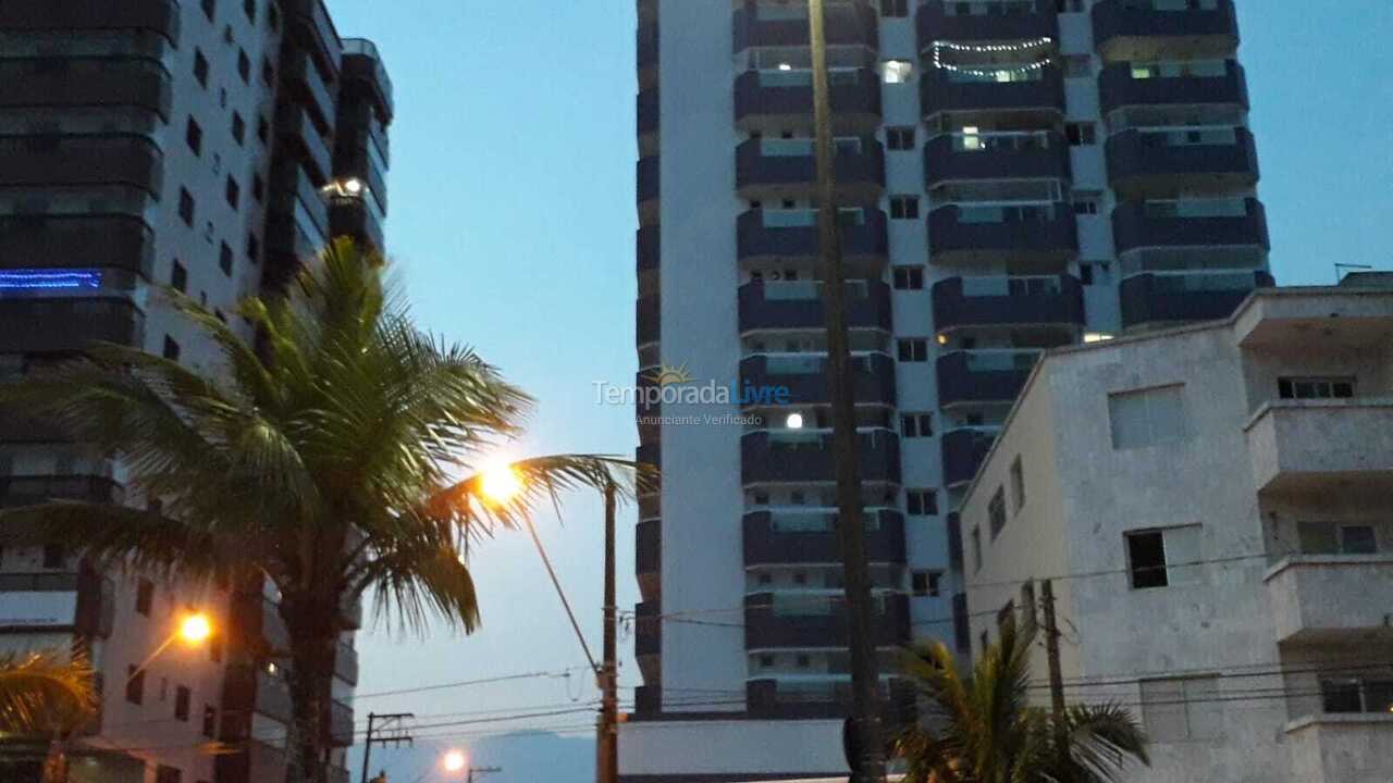 Apartment for vacation rental in Praia Grande (Praia do Caiçara)