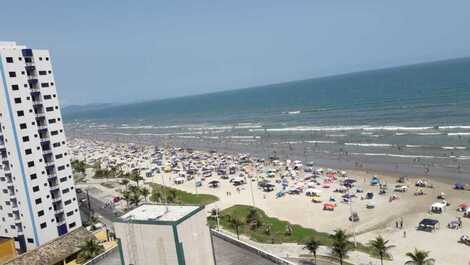 Beautiful apartment facing the sea
