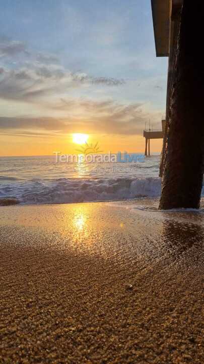Apartamento para aluguel de temporada em Rio das Ostras (Costa Azul)