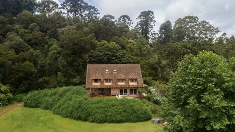 Cabanha Tipuana Campos do Jordão