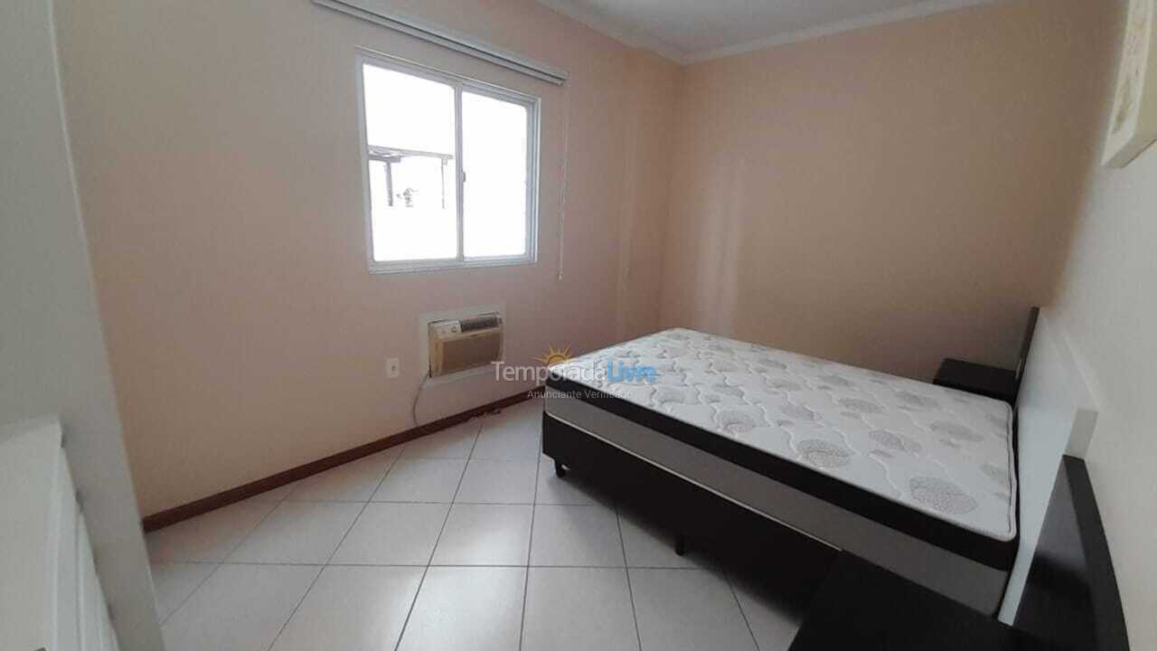 Apartment for vacation rental in Itapema (Meia Praia)