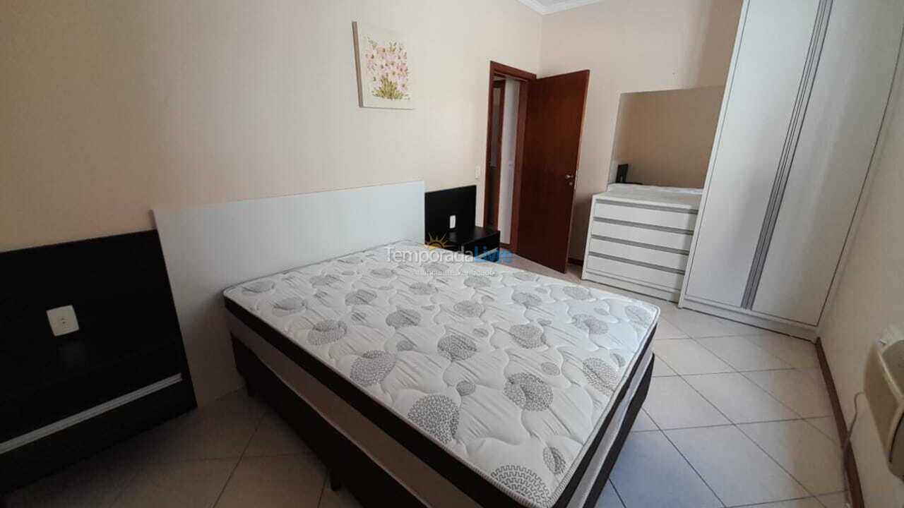 Apartment for vacation rental in Itapema (Meia Praia)