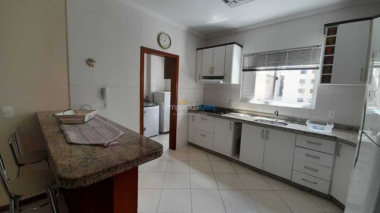 Apartment for vacation rental in Itapema (Meia Praia)