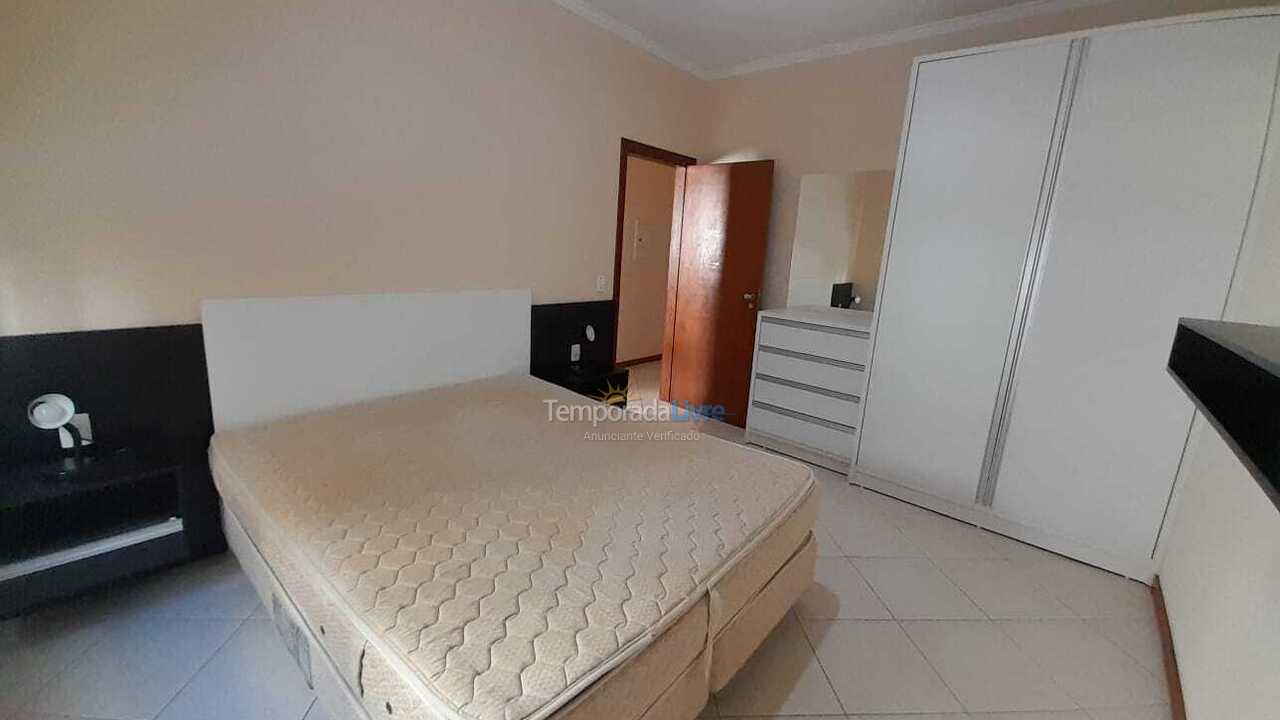 Apartment for vacation rental in Itapema (Meia Praia)