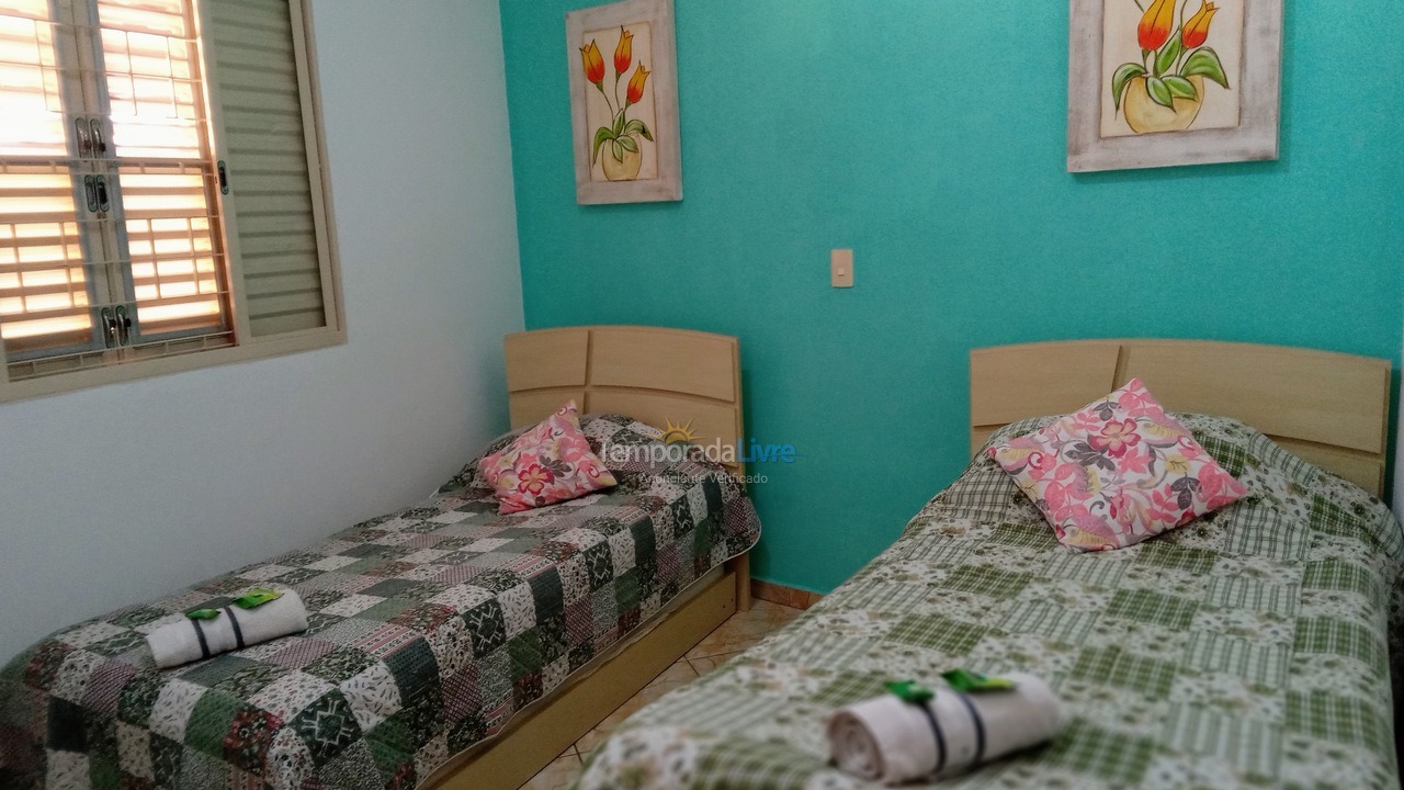 Casa para alquiler de vacaciones em águas de Lindóia (Jd Lazari)