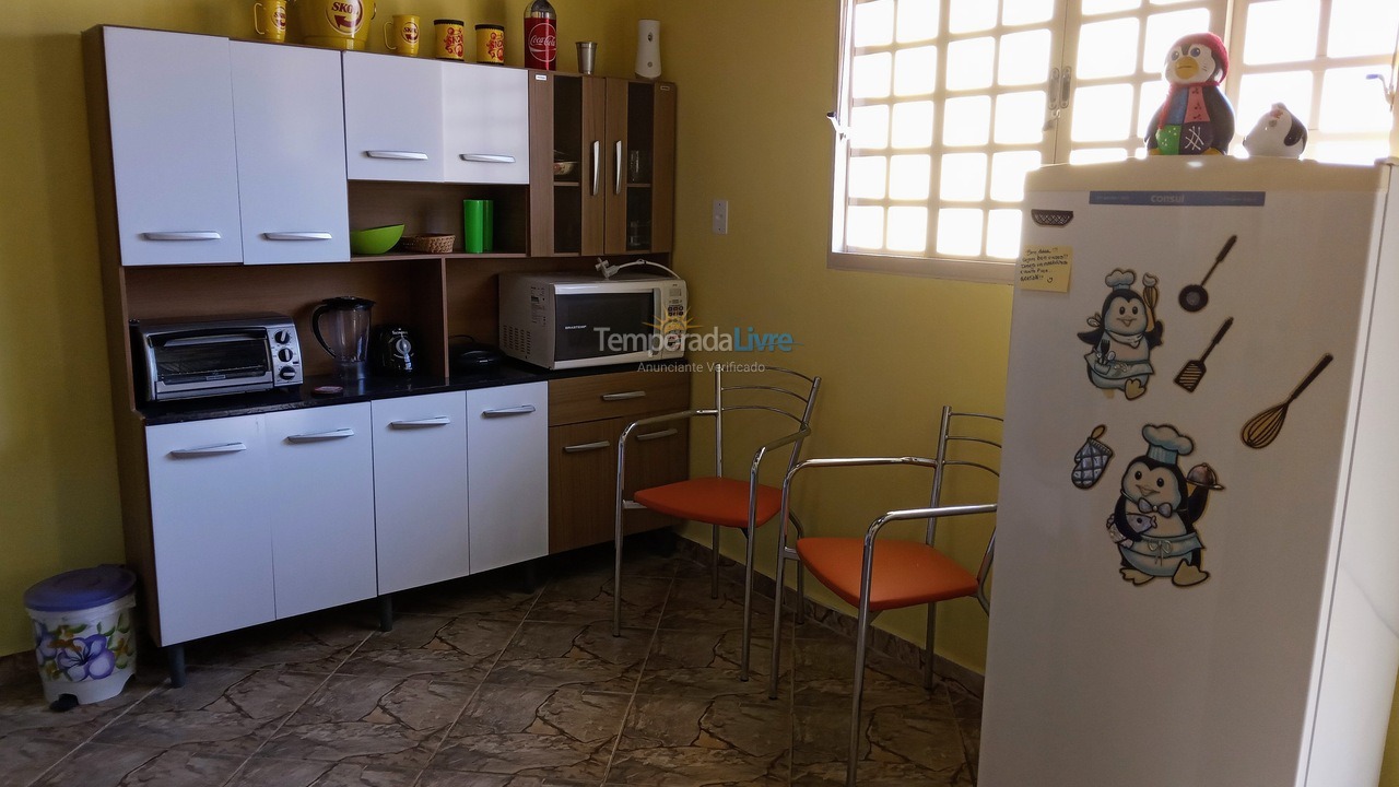 Casa para alquiler de vacaciones em águas de Lindóia (Jd Lazari)