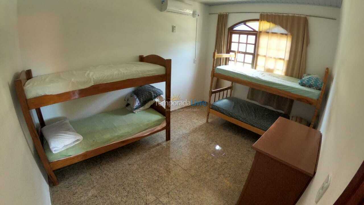 Casa para alquiler de vacaciones em Garopaba (Praia da Ferrugem)