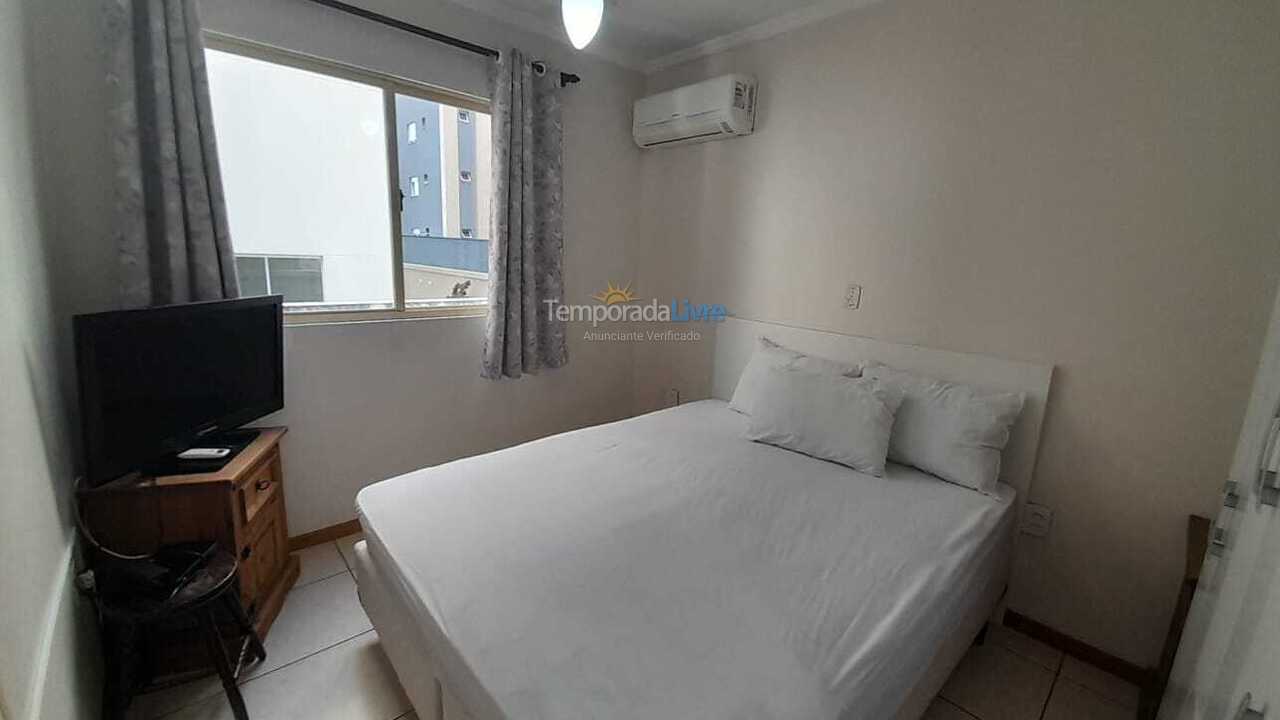 Apartment for vacation rental in Itapema (Meia Praia)