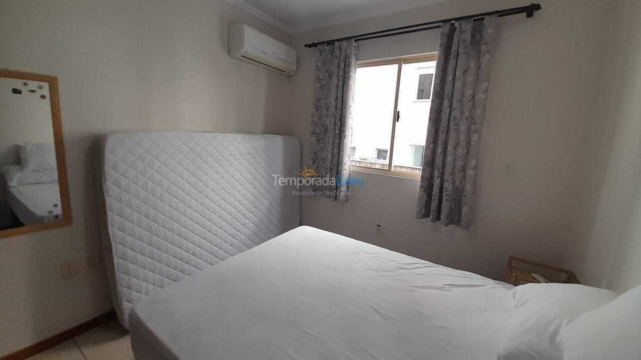 Apartment for vacation rental in Itapema (Meia Praia)