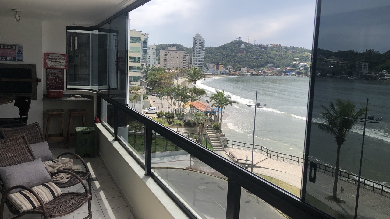 Apartment for vacation rental in Itapema (Centro)